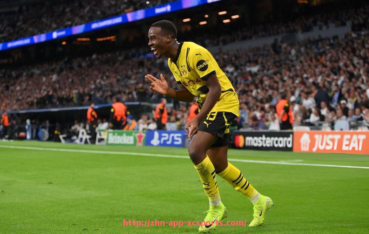 杏彩体育-中超联赛国际级足球裁判执法情况及争议判罚解析